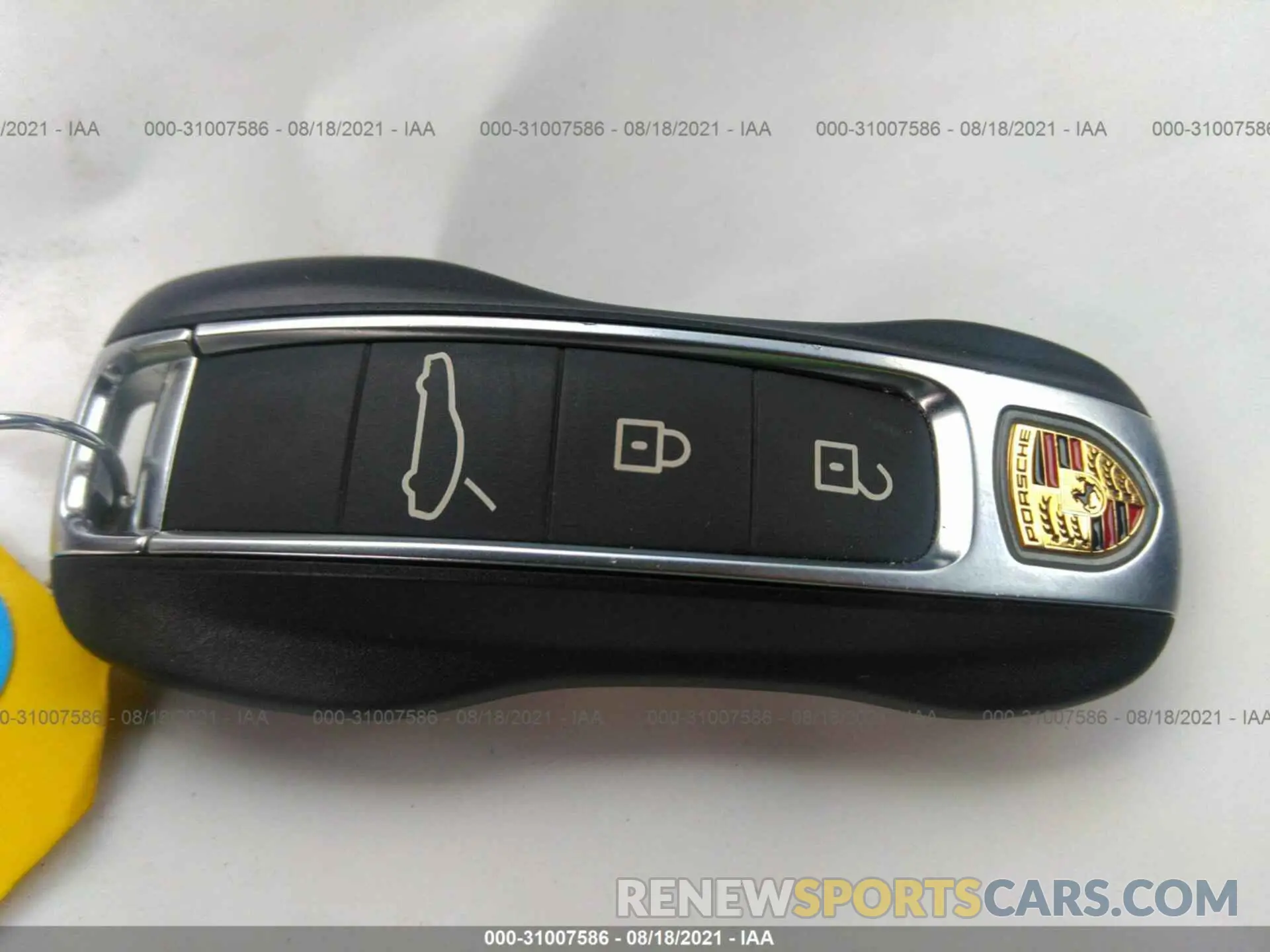 11 fotografías del automóvil dañado WP0AB2A70LL140395 PORSCHE PANAMERA 2020