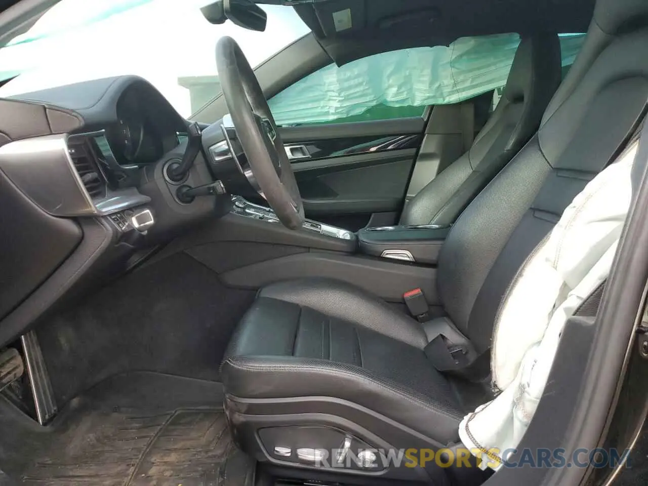 7 fotografías del automóvil dañado WP0AB2A73LL140195 PORSCHE PANAMERA 2020