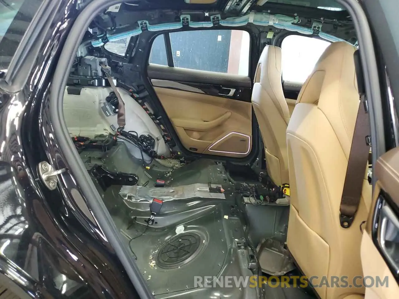 10 fotografías del automóvil dañado WP0AB2A72ML139699 PORSCHE PANAMERA 2021