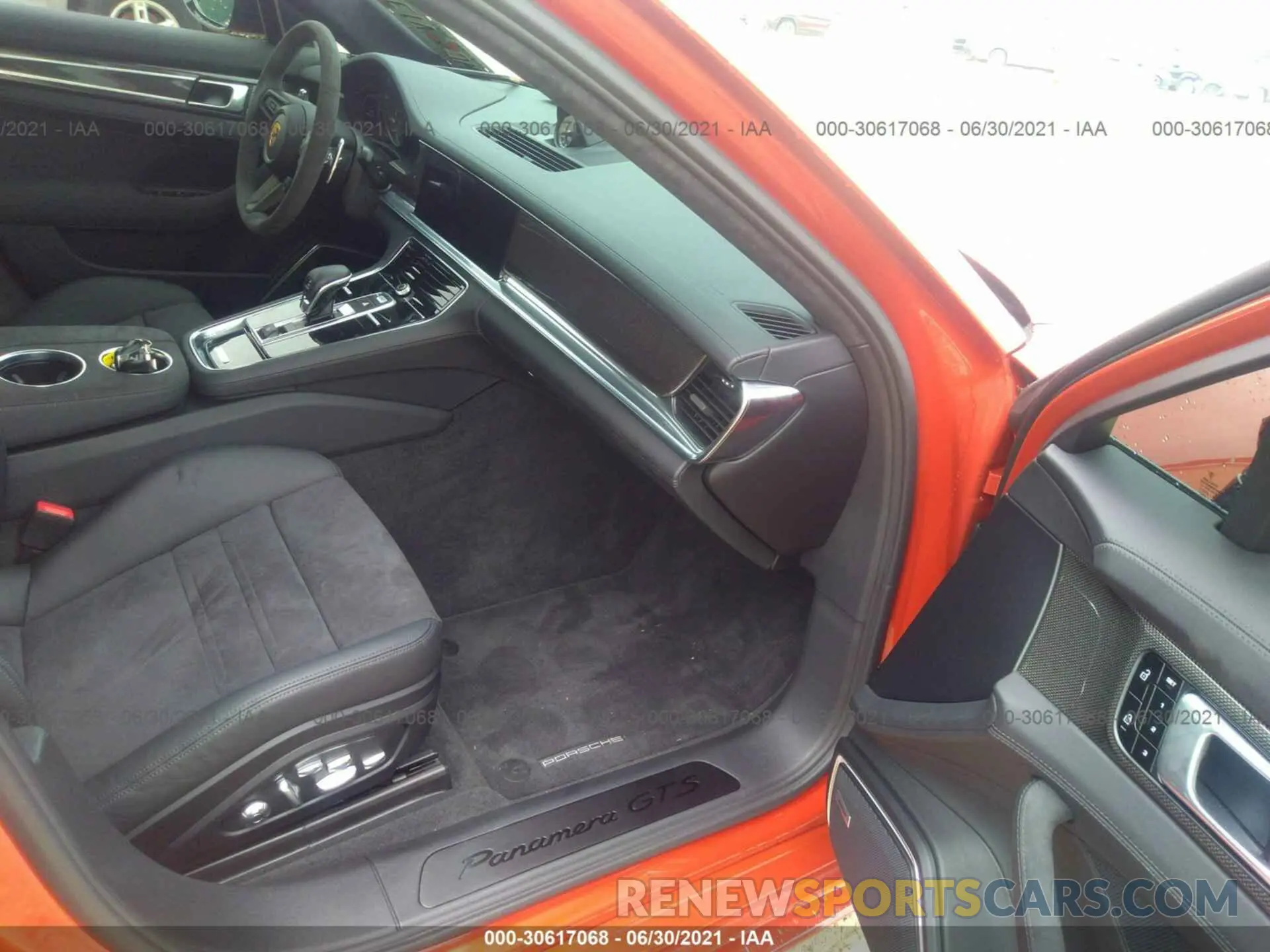 5 fotografías del automóvil dañado WP0AG2A71ML147486 PORSCHE PANAMERA 2021