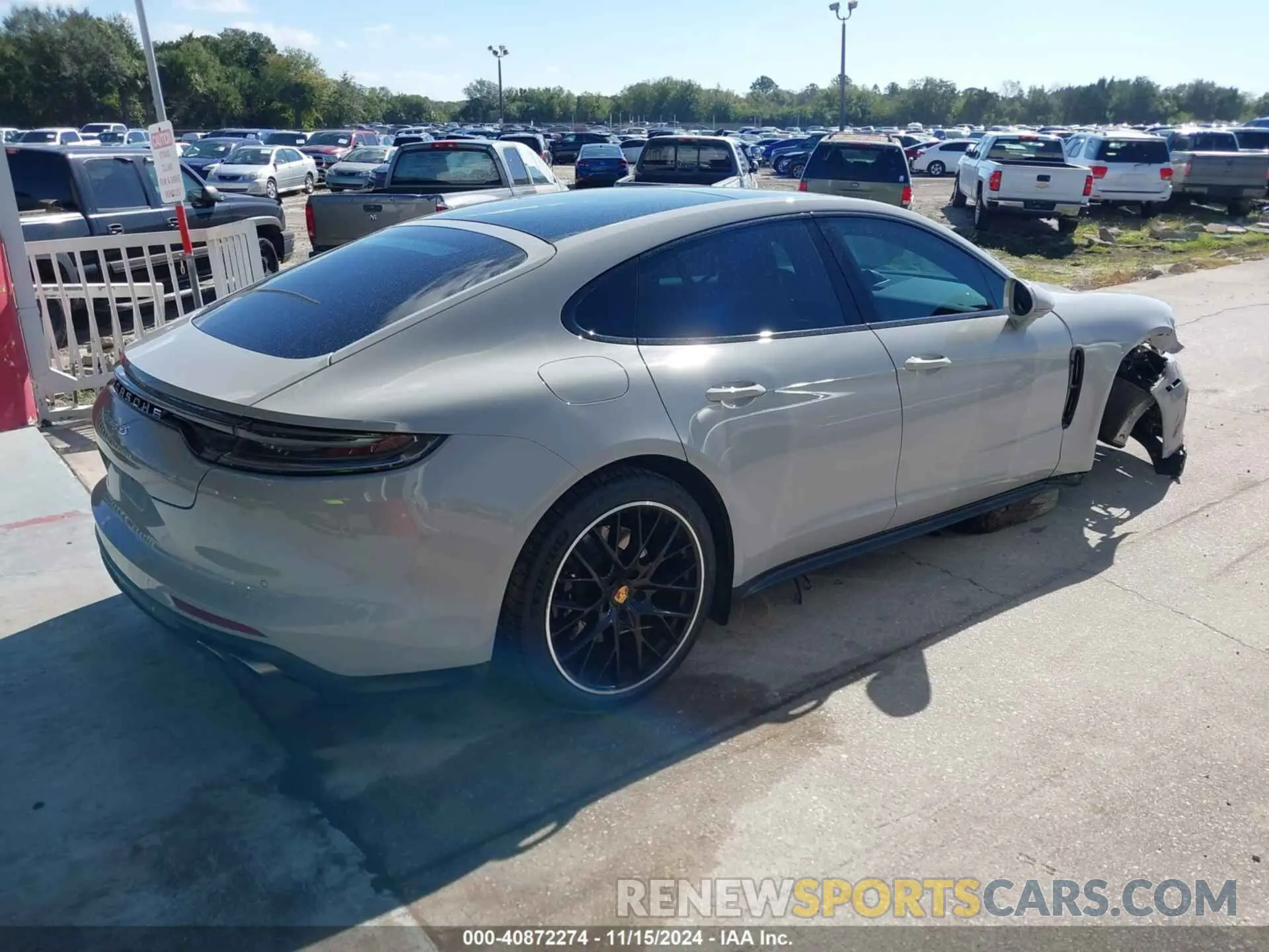 4 fotografías del automóvil dañado WP0AB2A73NL130222 PORSCHE PANAMERA 2022