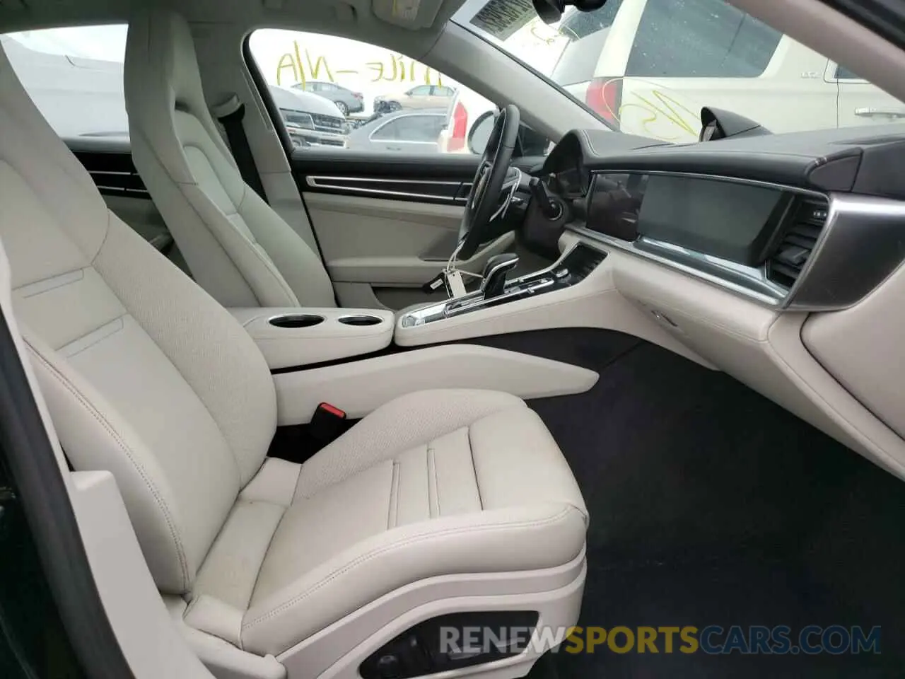 5 fotografías del automóvil dañado WP0AJ2A7XNL101674 PORSCHE PANAMERA 2022