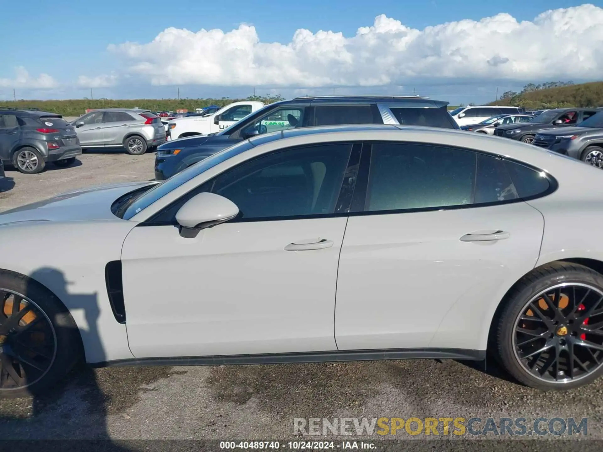 14 fotografías del automóvil dañado WP0AB2A70PL130276 PORSCHE PANAMERA 2023