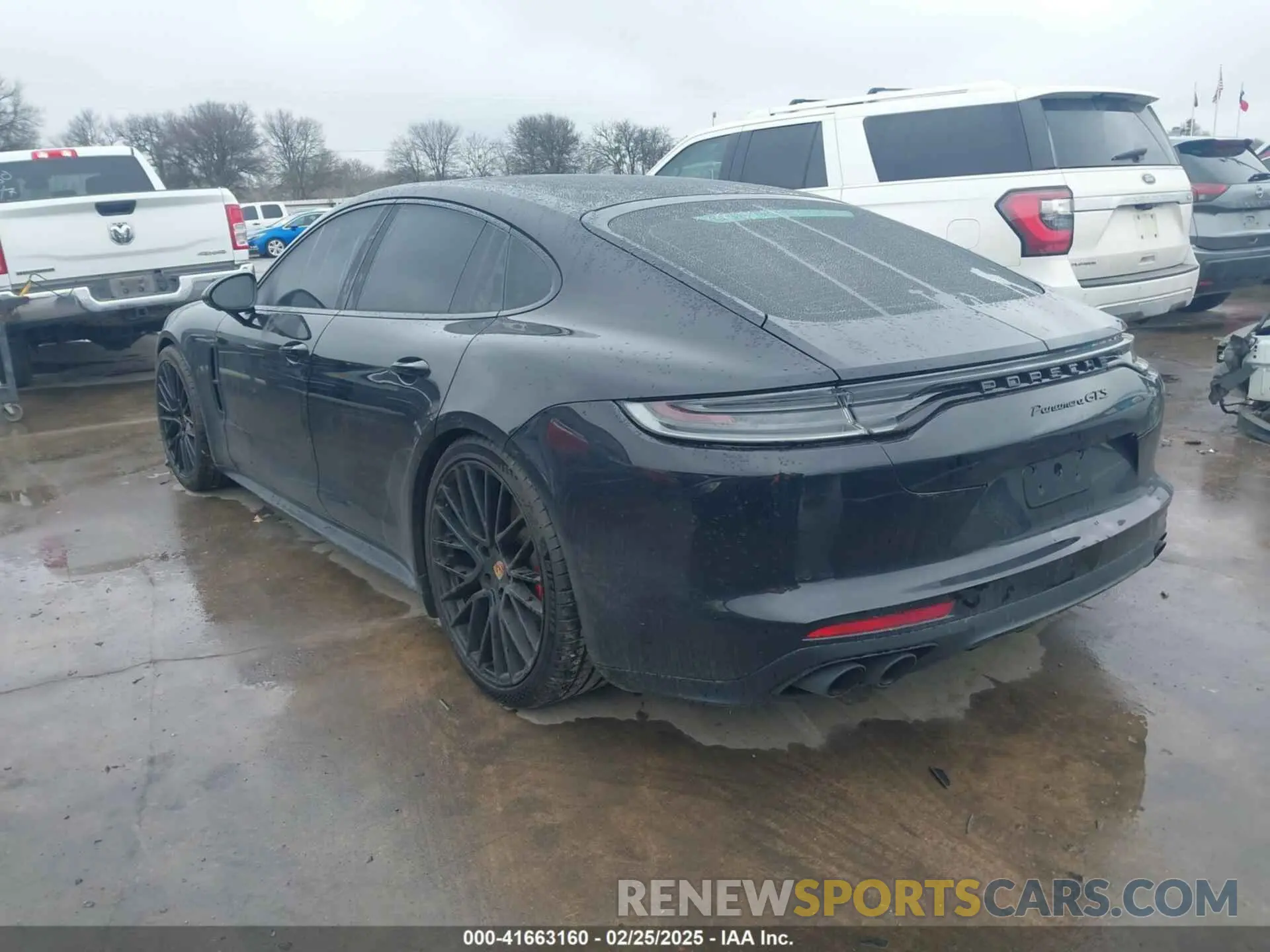 3 fotografías del automóvil dañado WP0AG2A78PL135386 PORSCHE PANAMERA 2023
