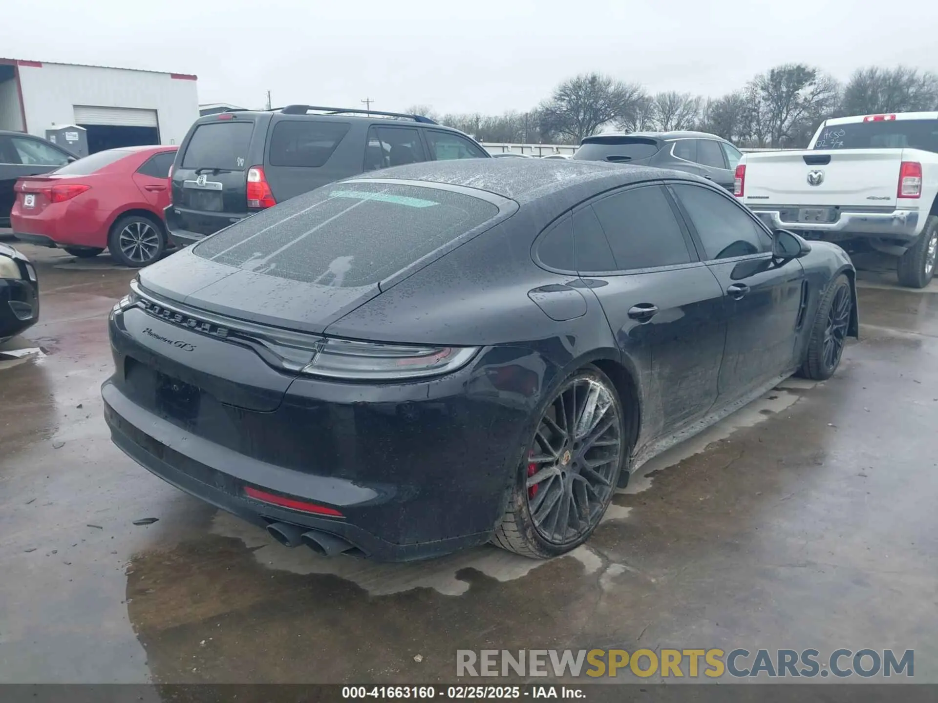 4 fotografías del automóvil dañado WP0AG2A78PL135386 PORSCHE PANAMERA 2023