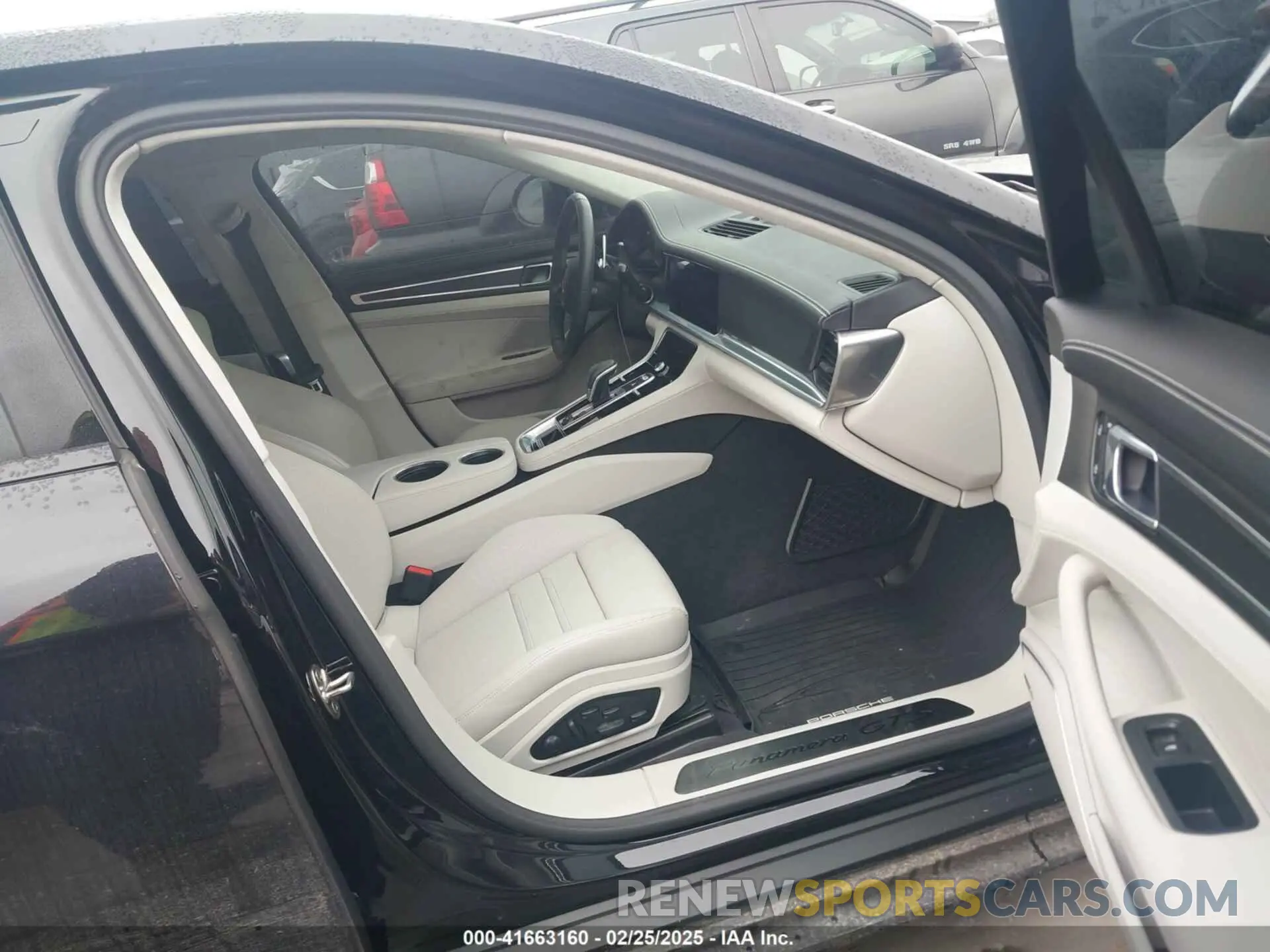 5 fotografías del automóvil dañado WP0AG2A78PL135386 PORSCHE PANAMERA 2023