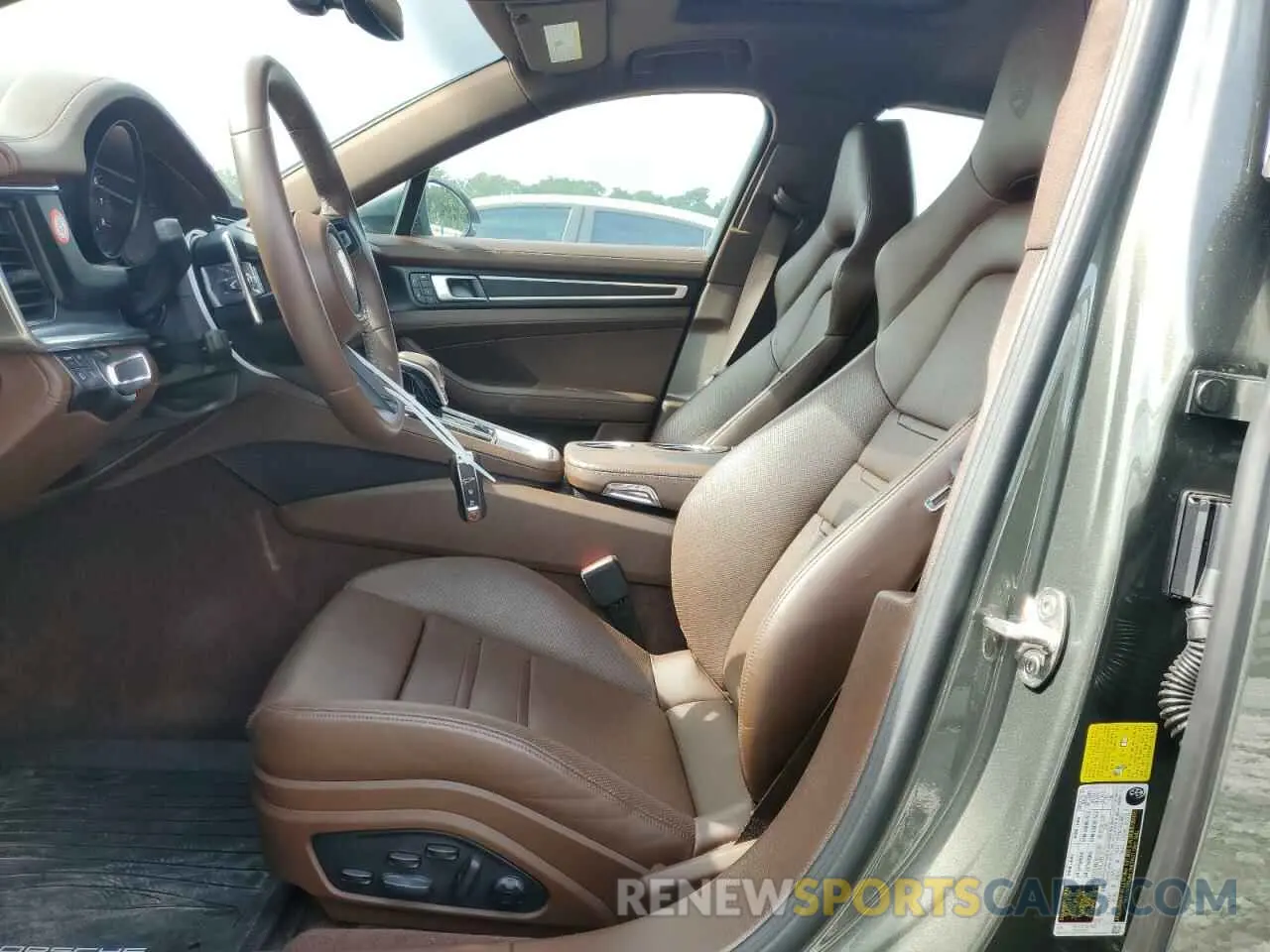 7 fotografías del automóvil dañado WP0AJ2A72PL102613 PORSCHE PANAMERA 2023