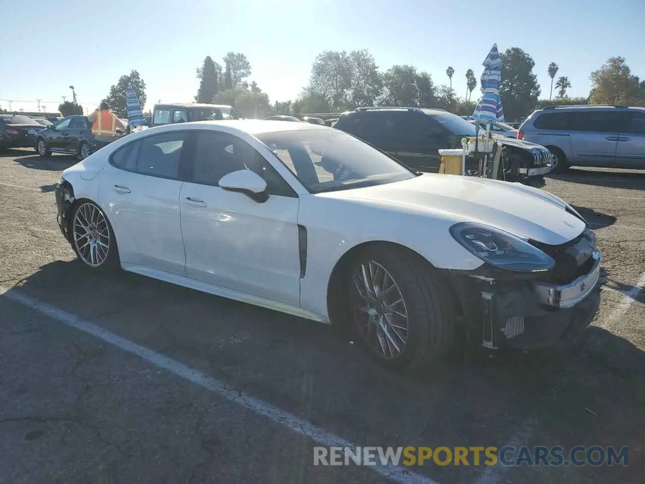 4 fotografías del automóvil dañado WP0AJ2A73PL100823 PORSCHE PANAMERA 2023