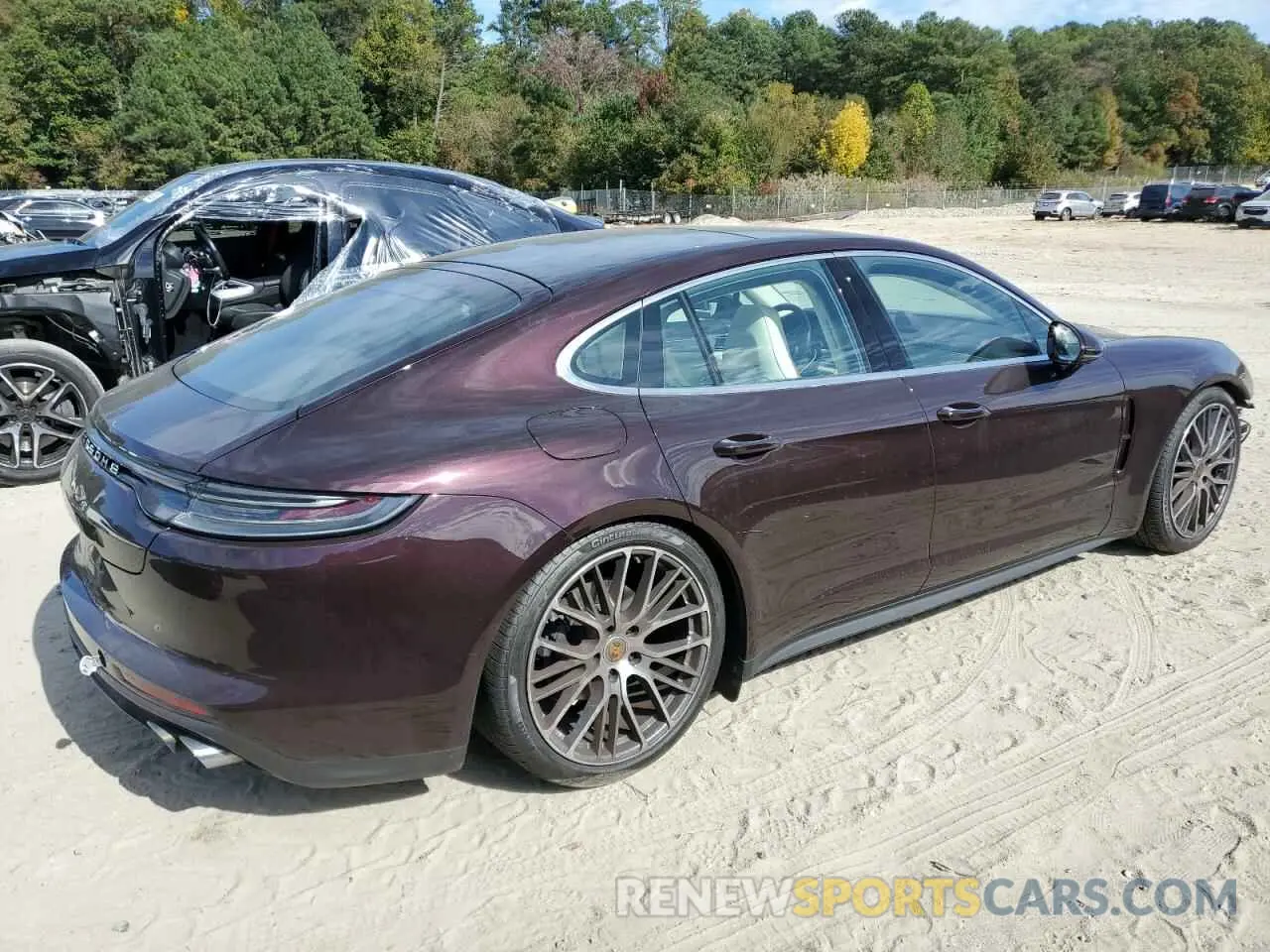 3 fotografías del automóvil dañado WP0AJ2A74PL102919 PORSCHE PANAMERA 2023