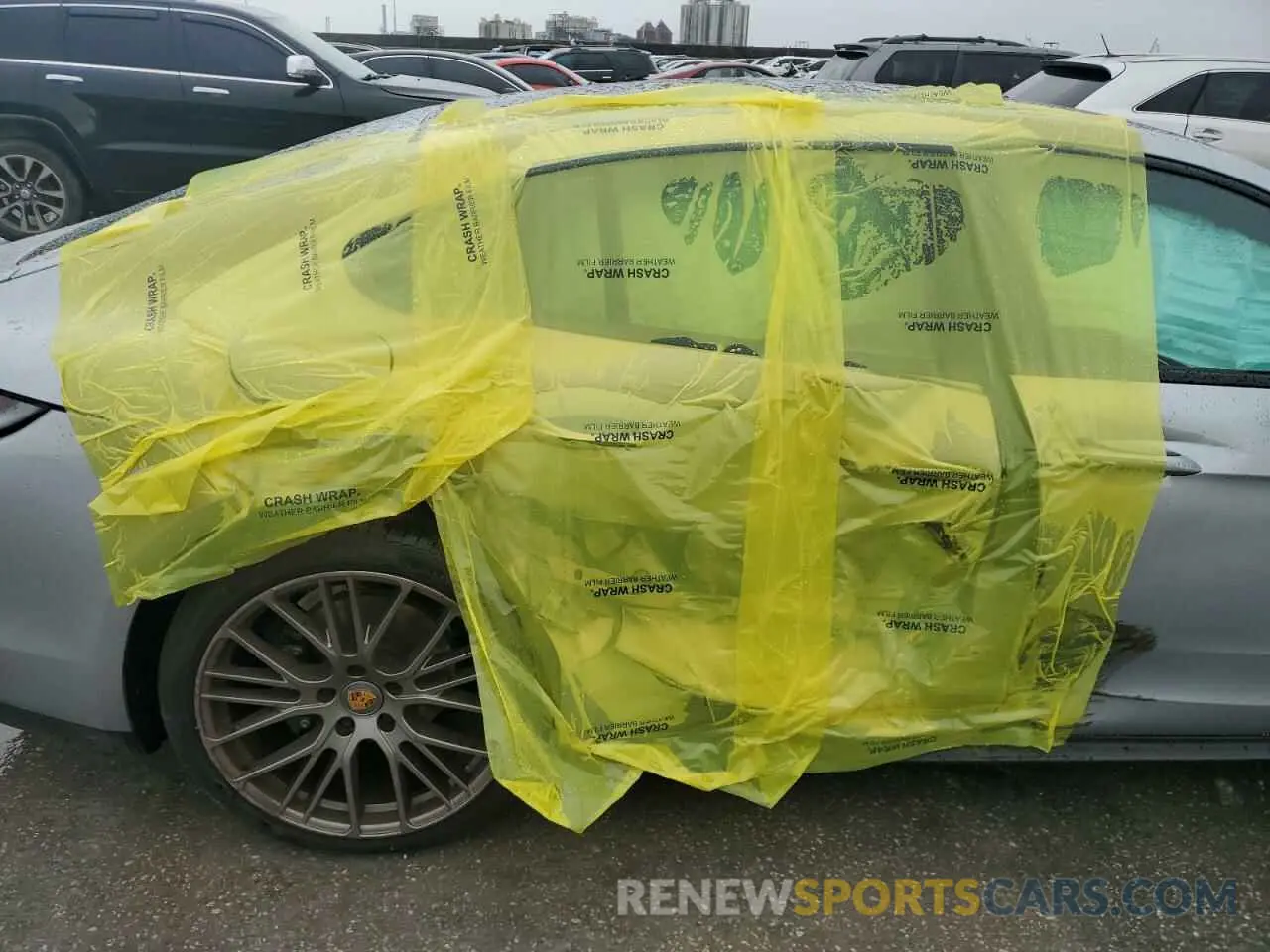 10 fotografías del automóvil dañado WP0AJ2A75PL100709 PORSCHE PANAMERA 2023