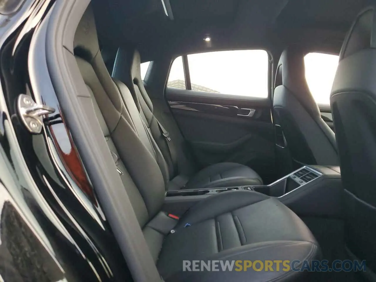 10 fotografías del automóvil dañado WP0AJ2A77PL100405 PORSCHE PANAMERA 2023