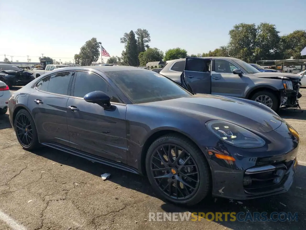 4 fotografías del automóvil dañado WP0AK2A77PL132008 PORSCHE PANAMERA 2023