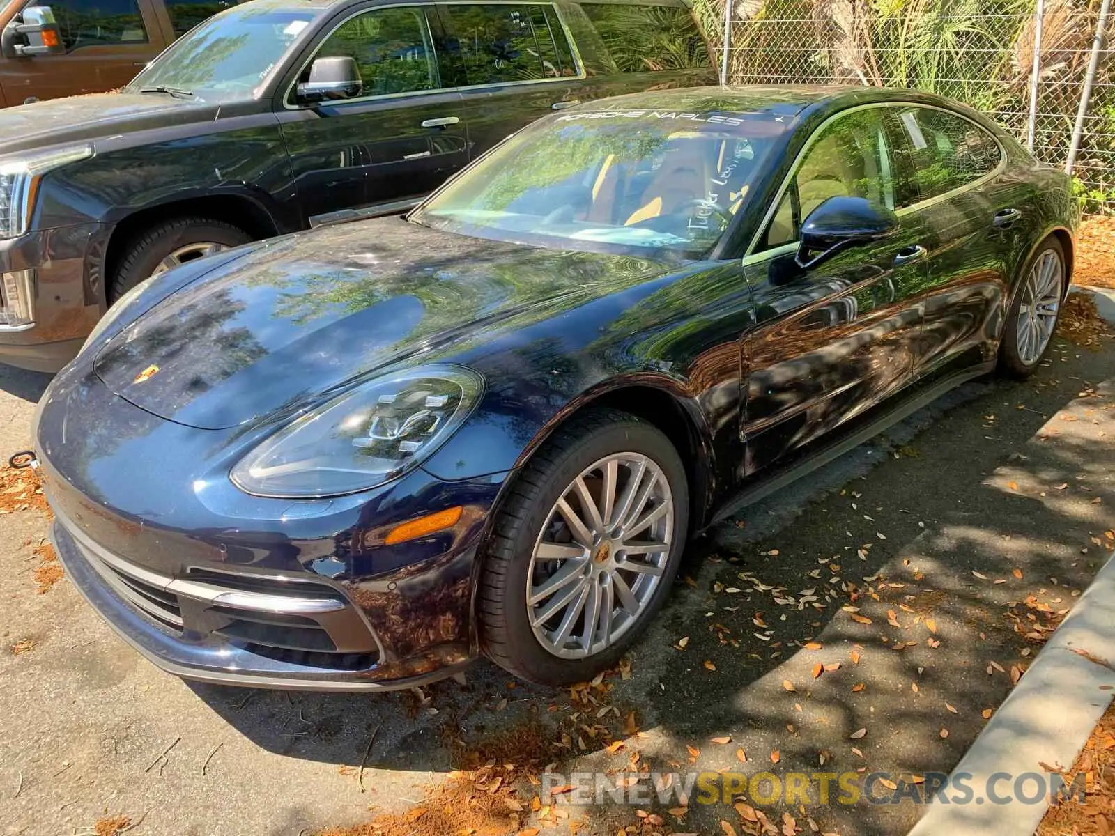 2 fotografías del automóvil dañado WP0AA2A79KL100785 PORSCHE PANAMERA B 2019