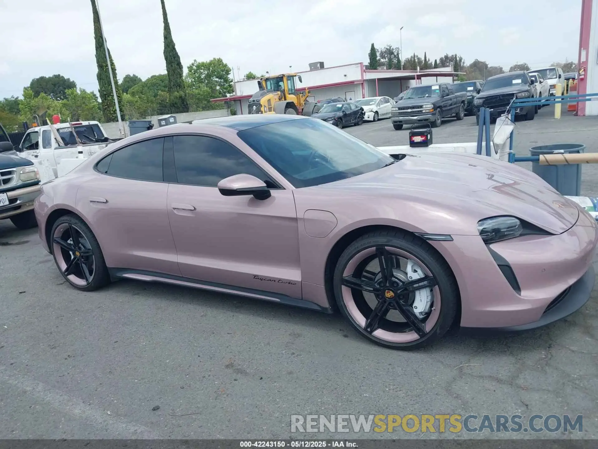 13 fotografías del automóvil dañado WP0AA2Y12MSA16174 PORSCHE TAYCAN 2021