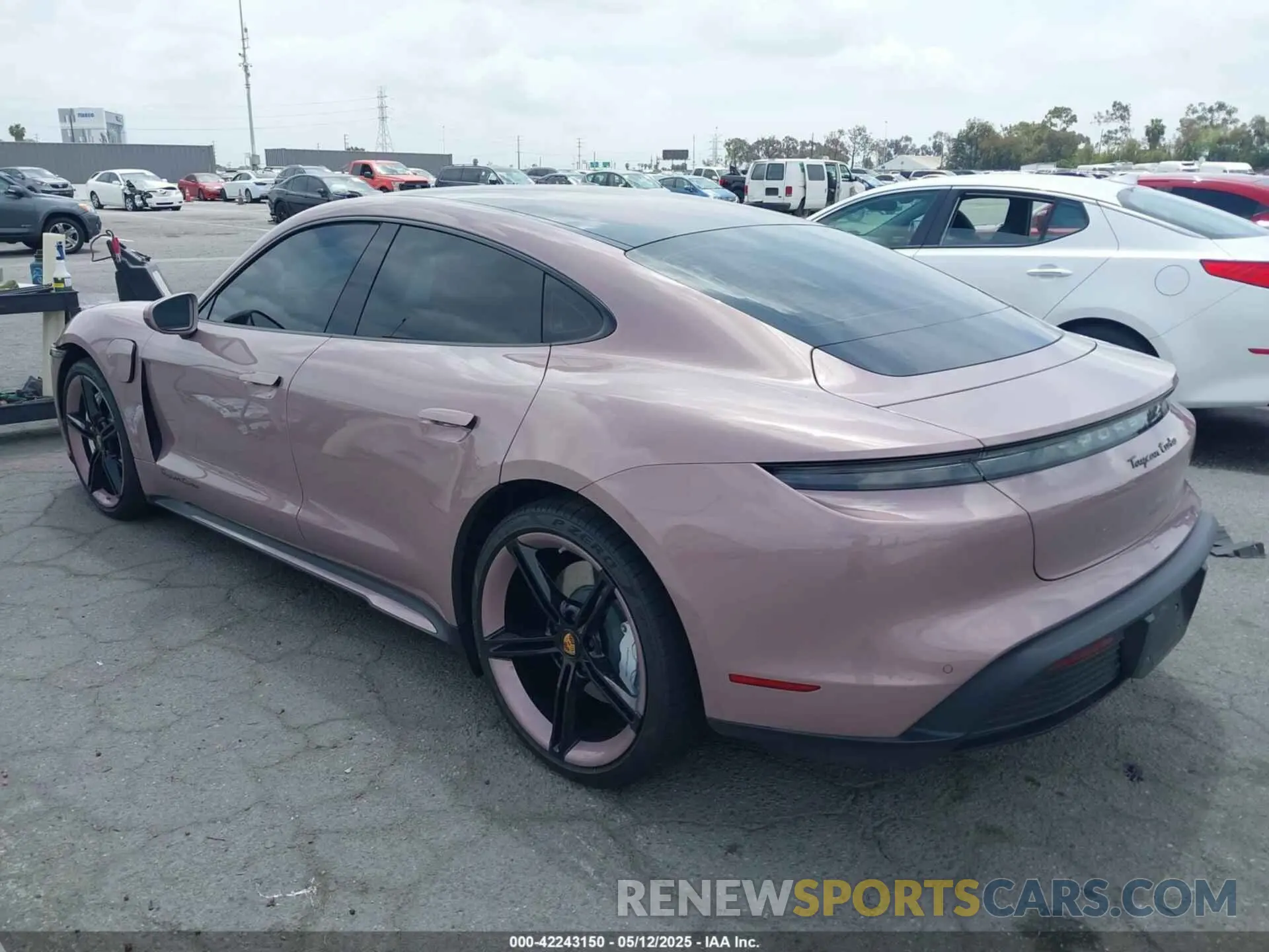 3 fotografías del automóvil dañado WP0AA2Y12MSA16174 PORSCHE TAYCAN 2021