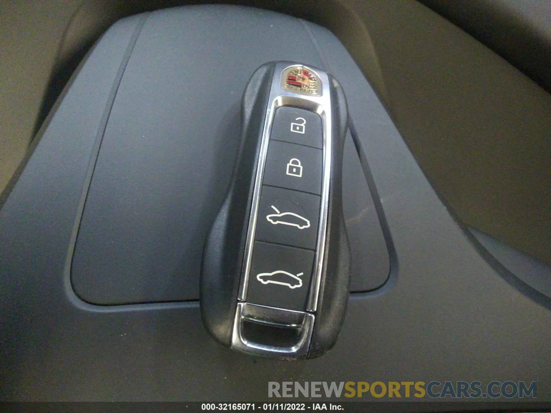 11 fotografías del automóvil dañado WP0AA2Y13MSA14109 PORSCHE TAYCAN 2021