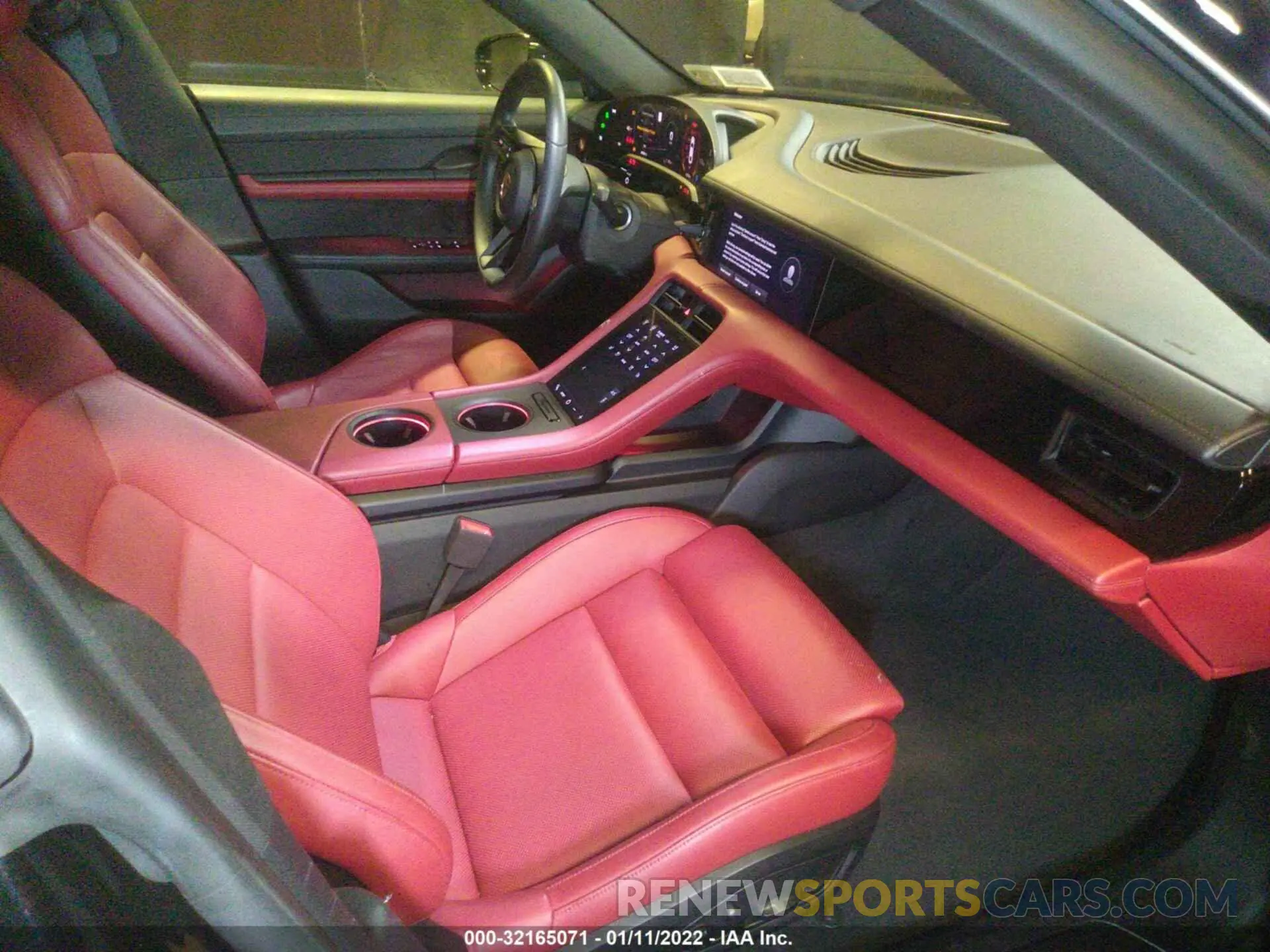 5 fotografías del automóvil dañado WP0AA2Y13MSA14109 PORSCHE TAYCAN 2021