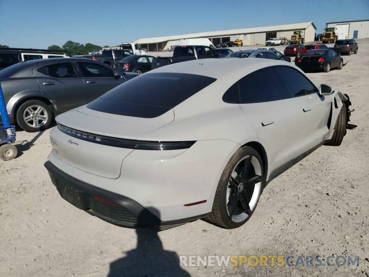 4 fotografías del automóvil dañado WP0AA2Y15MSA16377 PORSCHE TAYCAN 2021