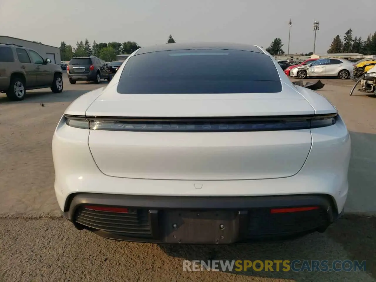 6 fotografías del automóvil dañado WP0AA2Y17MSA16980 PORSCHE TAYCAN 2021