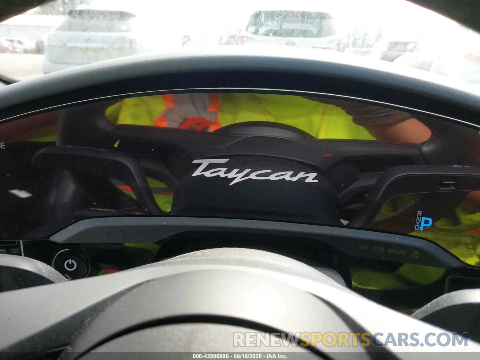 17 fotografías del automóvil dañado WP0AA2Y1XMSA18769 PORSCHE TAYCAN 2021