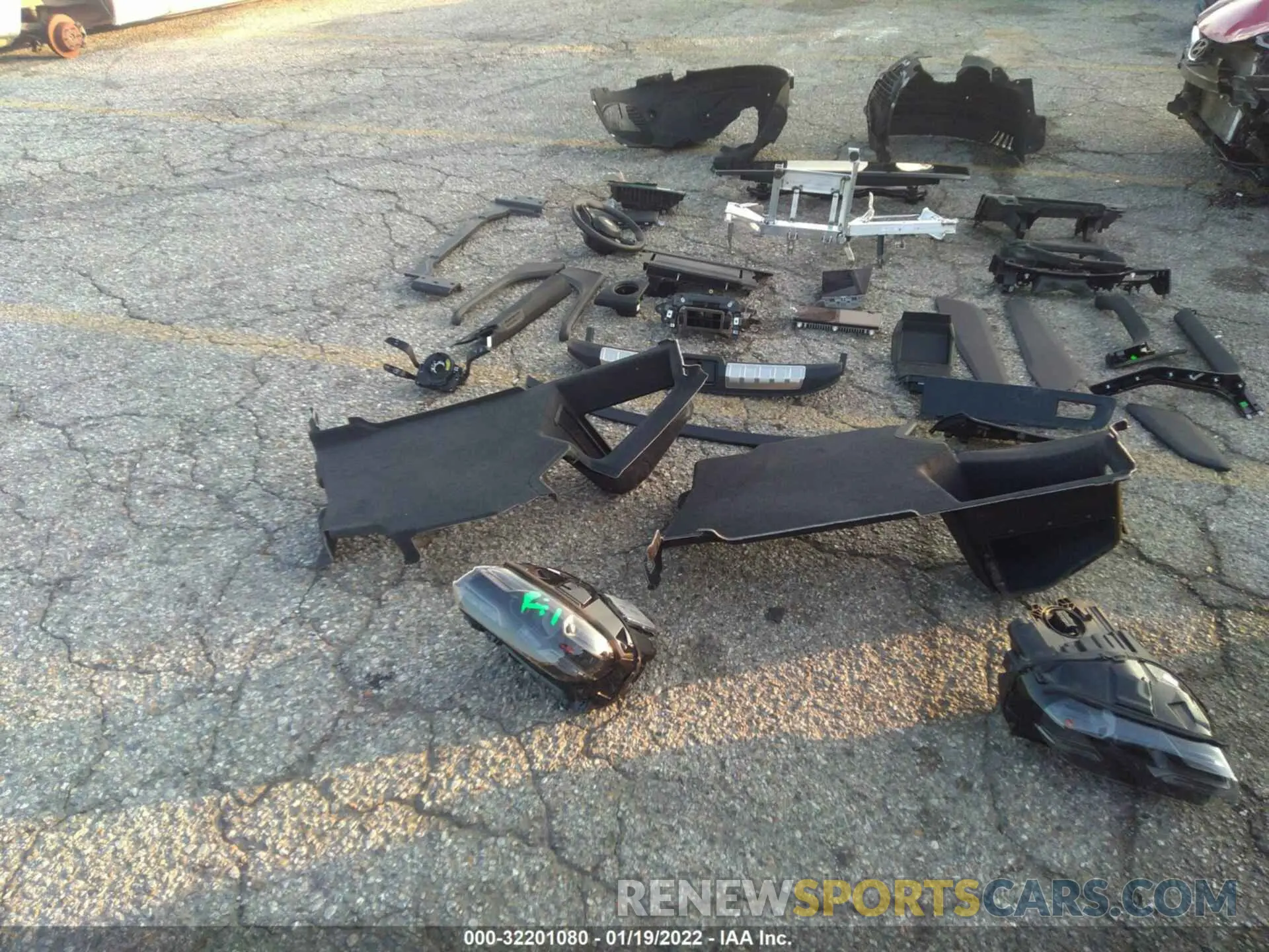 12 fotografías del automóvil dañado WP0AB2Y14MSA45592 PORSCHE TAYCAN 2021