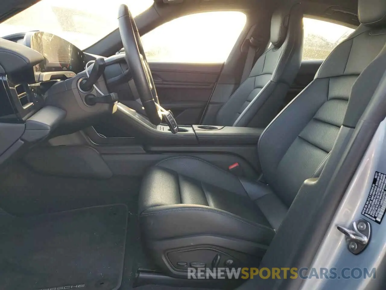 7 fotografías del automóvil dañado WP0AB2Y16MSA43990 PORSCHE TAYCAN 2021