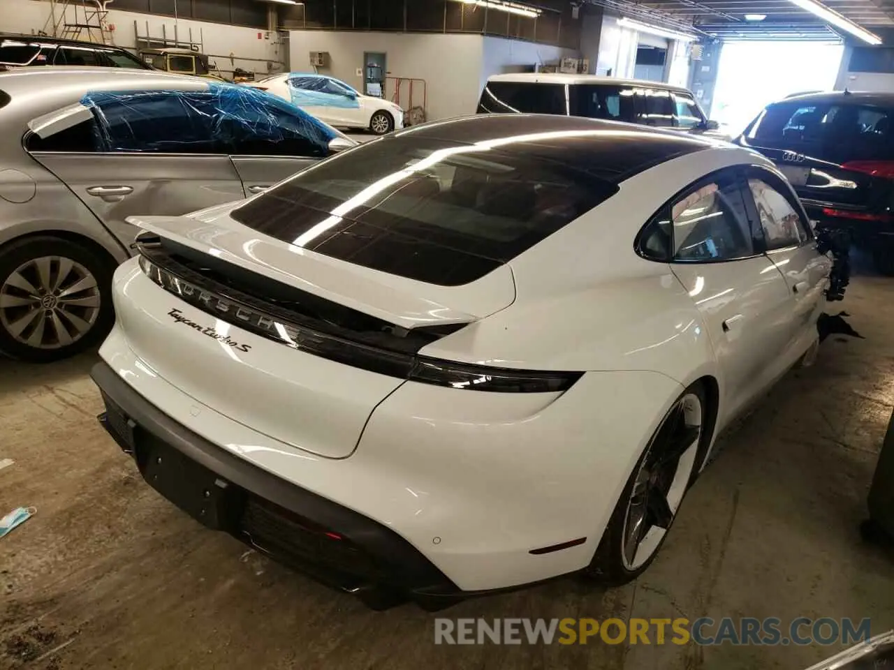 4 fotografías del automóvil dañado WP0AC2Y12MLA62060 PORSCHE TAYCAN 2021