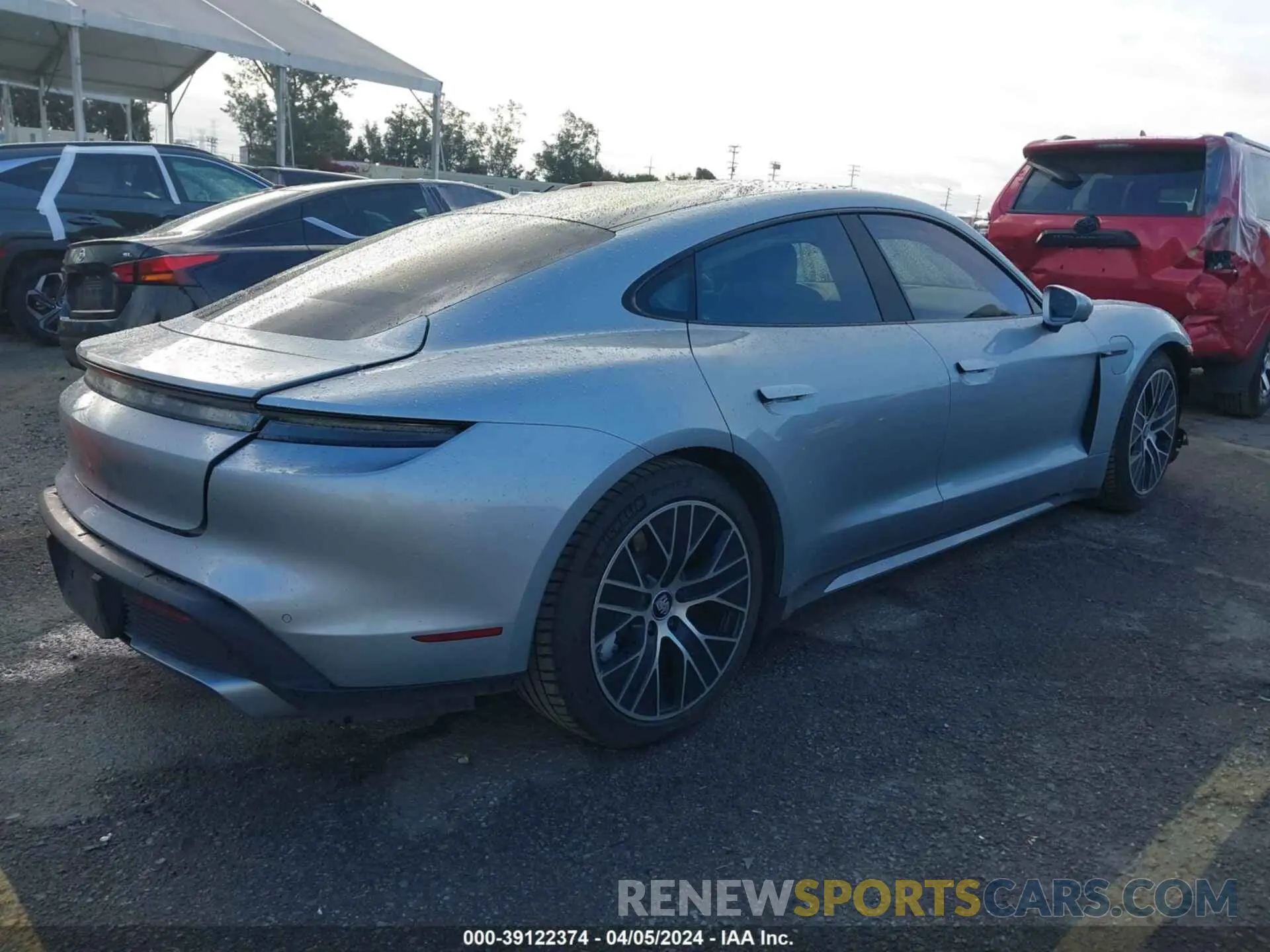4 fotografías del automóvil dañado WP0AC2Y14MSA62602 PORSCHE TAYCAN 2021