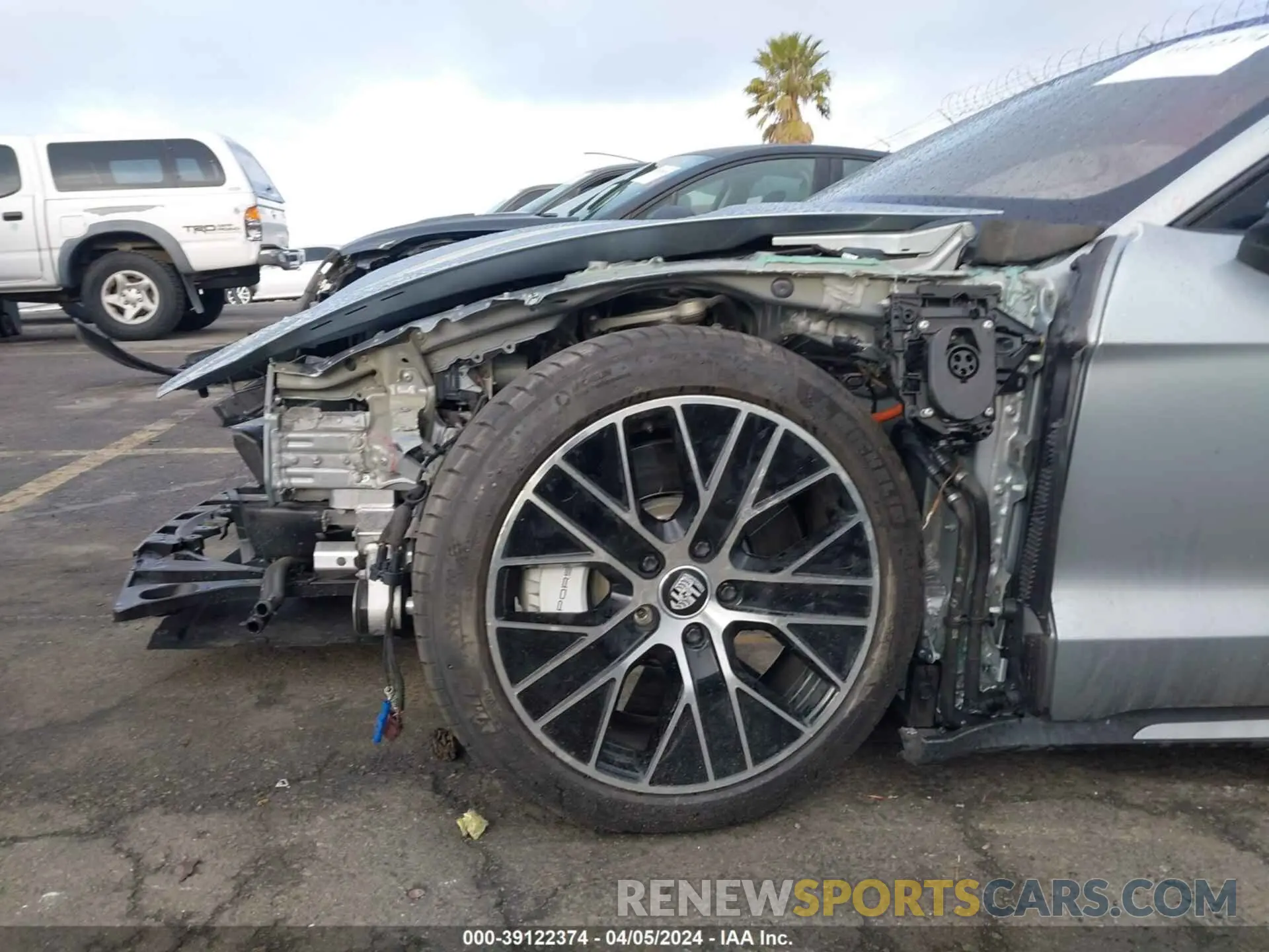 6 fotografías del automóvil dañado WP0AC2Y14MSA62602 PORSCHE TAYCAN 2021