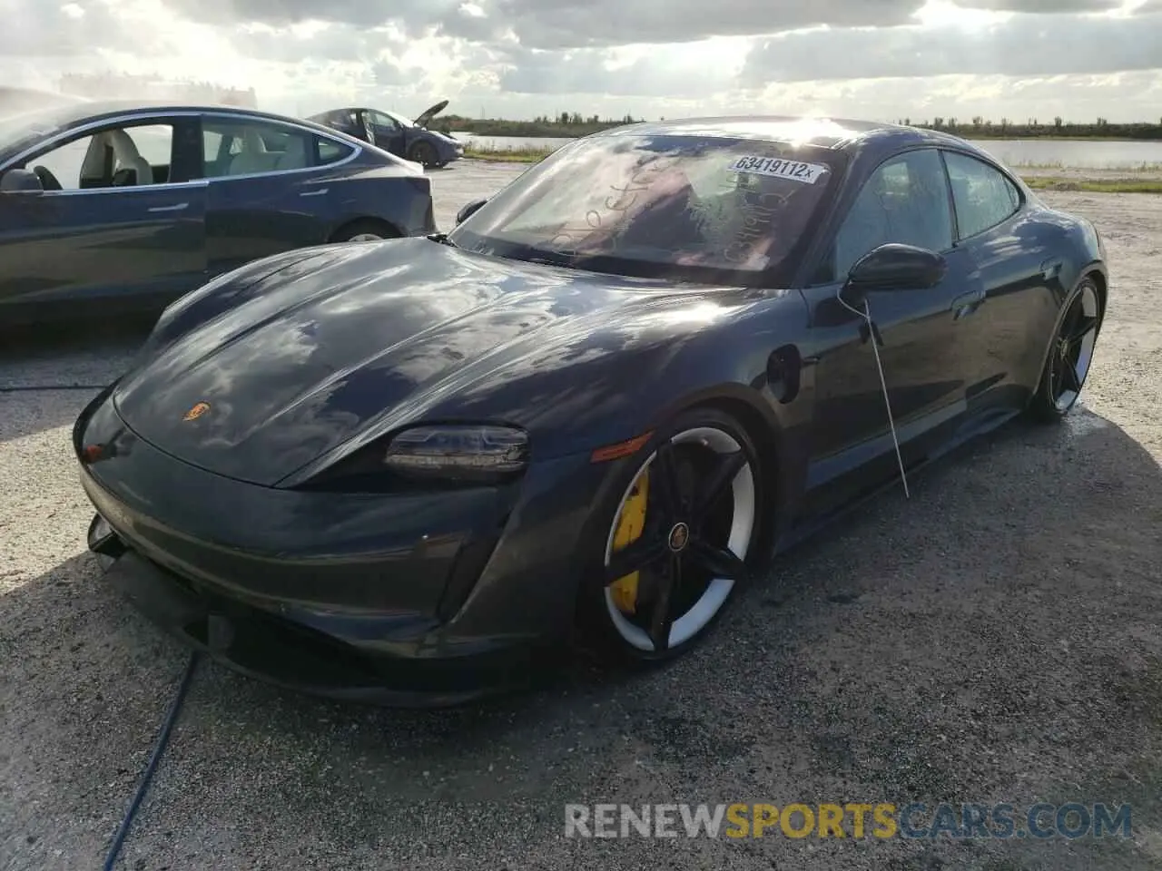 2 fotografías del automóvil dañado WP0AC2Y15MSA63984 PORSCHE TAYCAN 2021