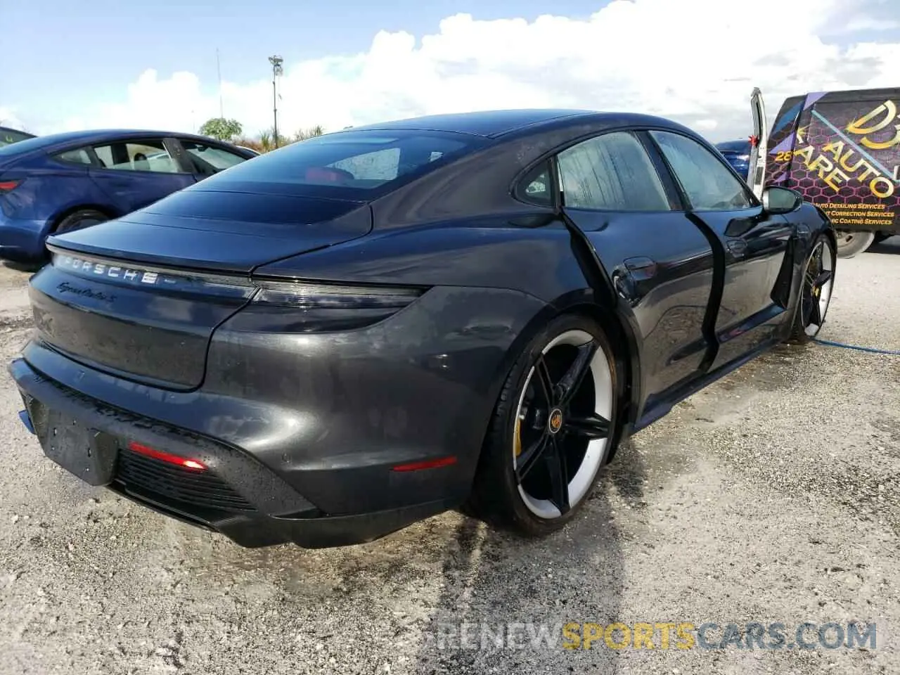 4 fotografías del automóvil dañado WP0AC2Y15MSA63984 PORSCHE TAYCAN 2021