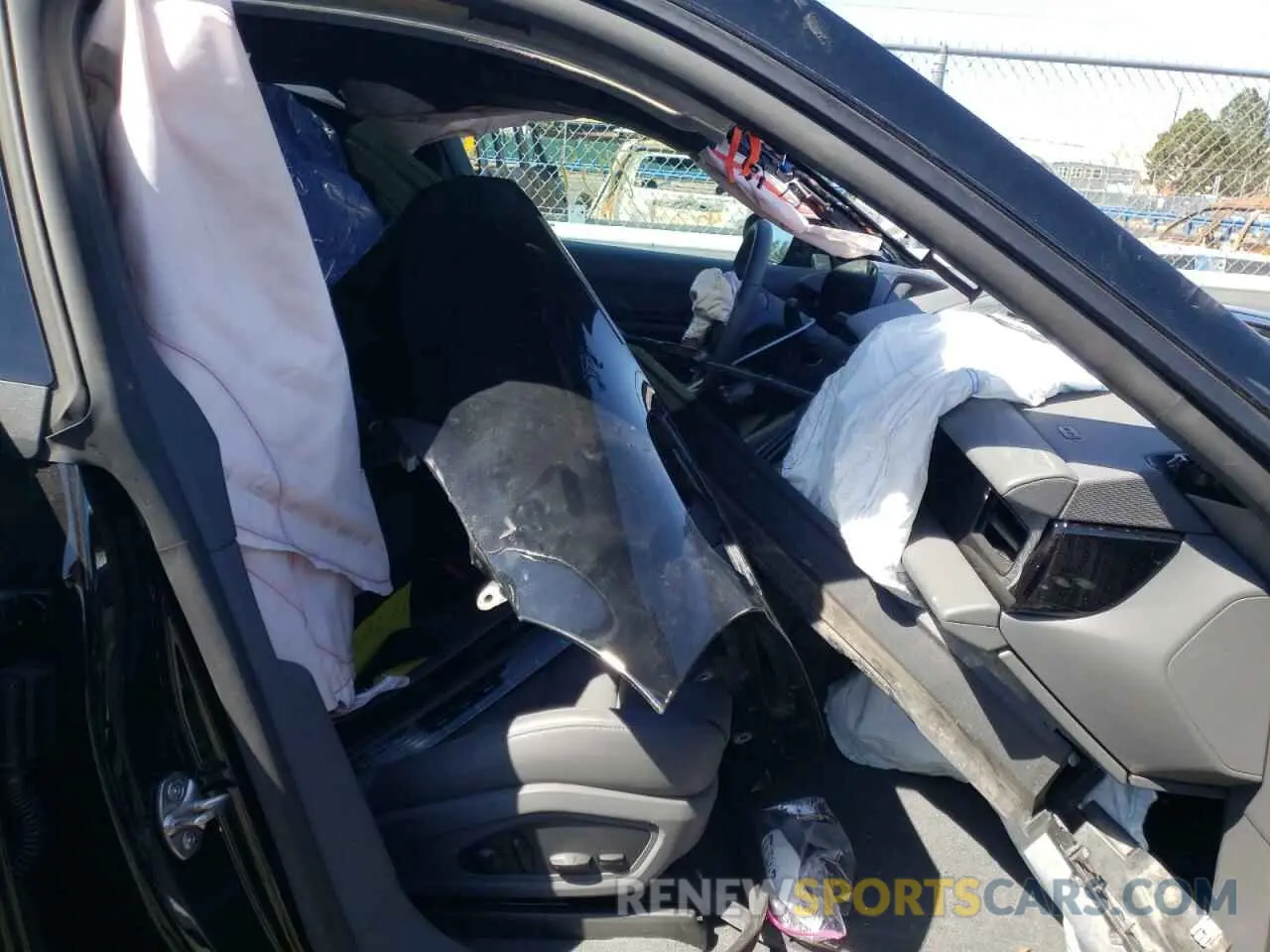 5 fotografías del automóvil dañado WP0BA2Y11MSA71123 PORSCHE TAYCAN 2021