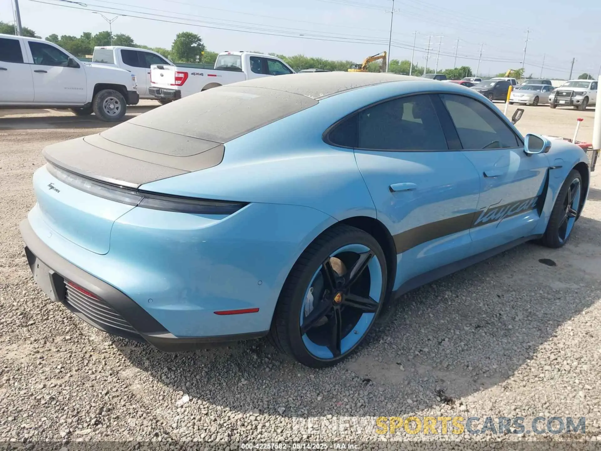 4 fotografías del automóvil dañado WP0AA2Y10NSA10908 PORSCHE TAYCAN 2022