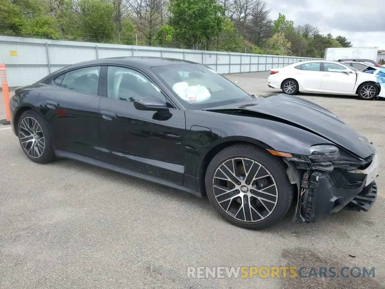 4 fotografías del automóvil dañado WP0AA2Y1XNSA10446 PORSCHE TAYCAN 2022