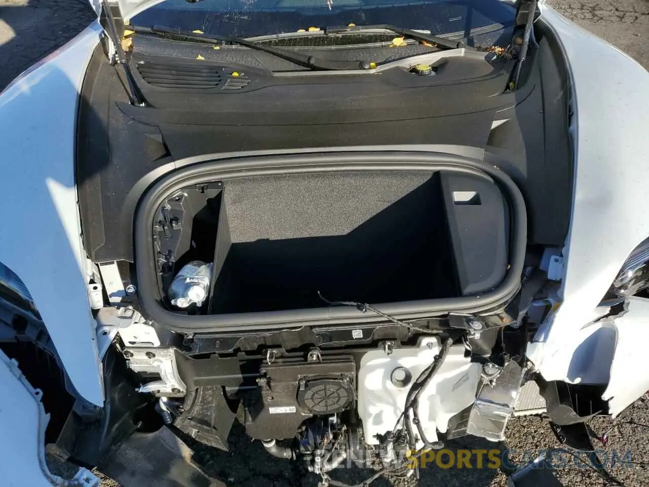 11 fotografías del automóvil dañado WP0AA2Y1XPSA14449 PORSCHE TAYCAN 2023