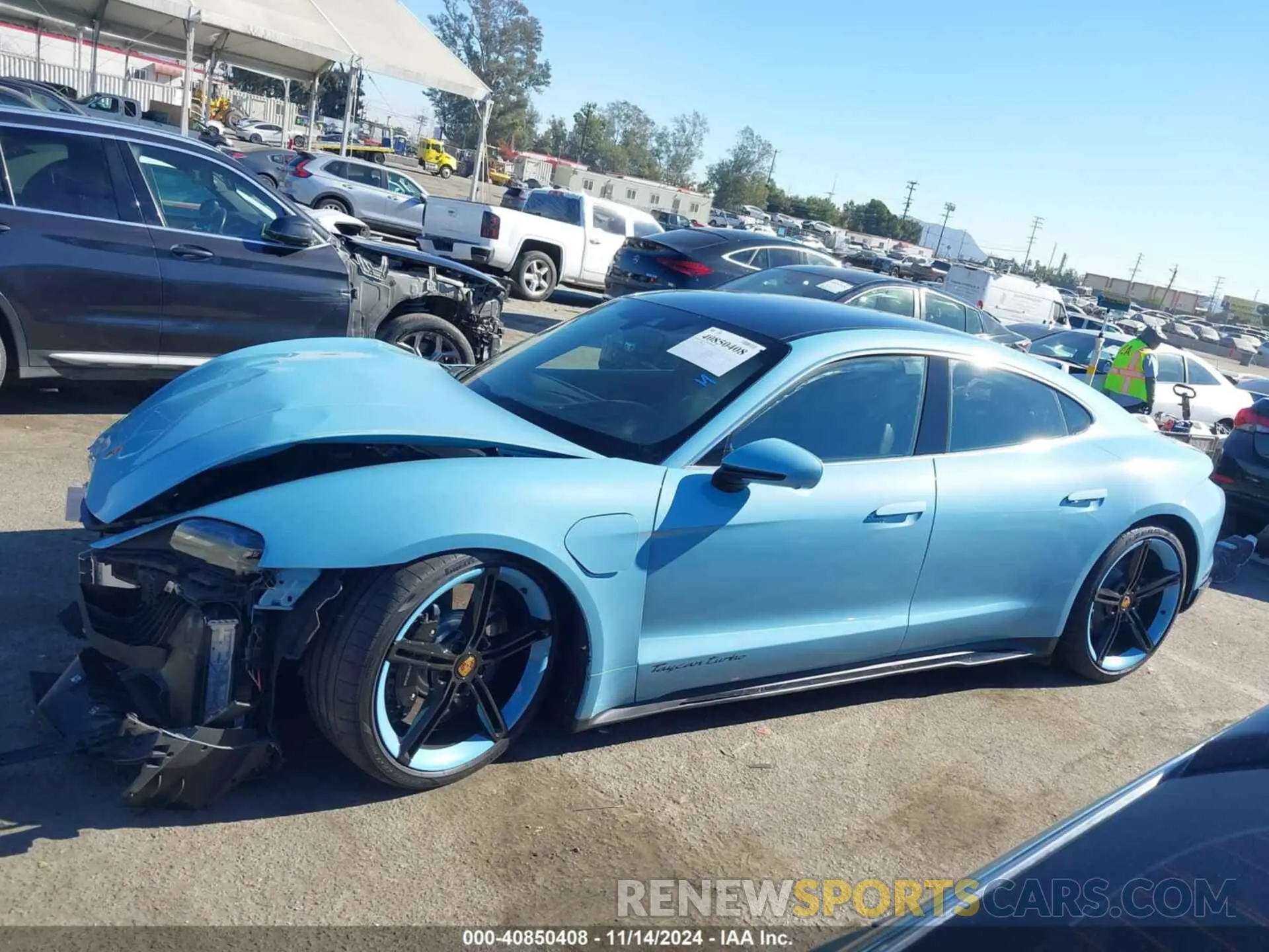 15 fotografías del automóvil dañado WP0AC2Y12PSA52218 PORSCHE TAYCAN 2023