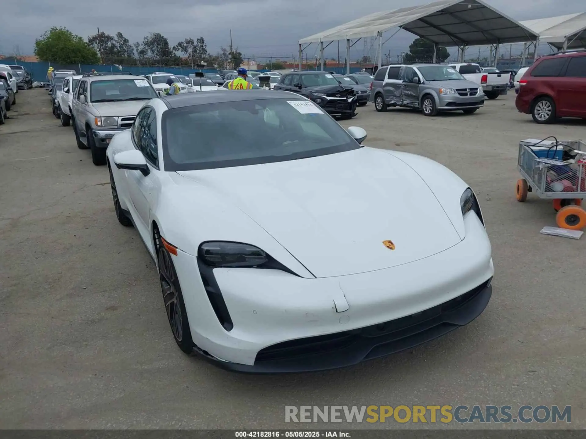 1 fotografías del automóvil dañado WP0AA2Y13RSA10794 PORSCHE TAYCAN 2024