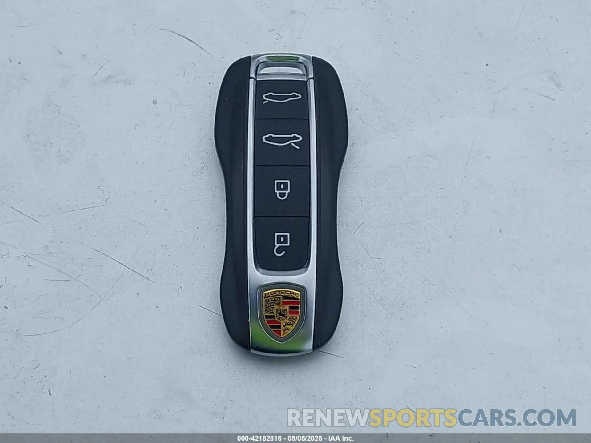 11 fotografías del automóvil dañado WP0AA2Y13RSA10794 PORSCHE TAYCAN 2024