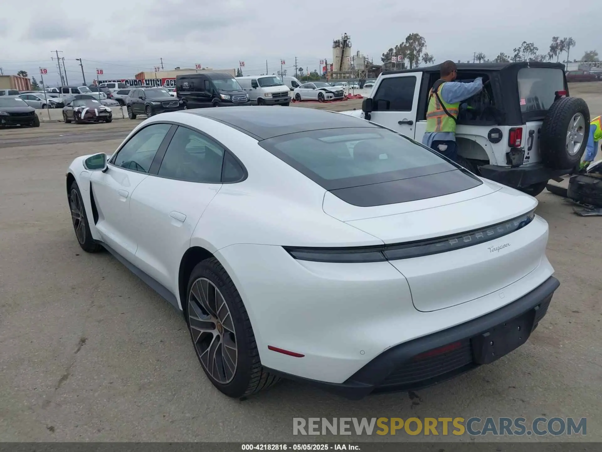 3 fotografías del automóvil dañado WP0AA2Y13RSA10794 PORSCHE TAYCAN 2024