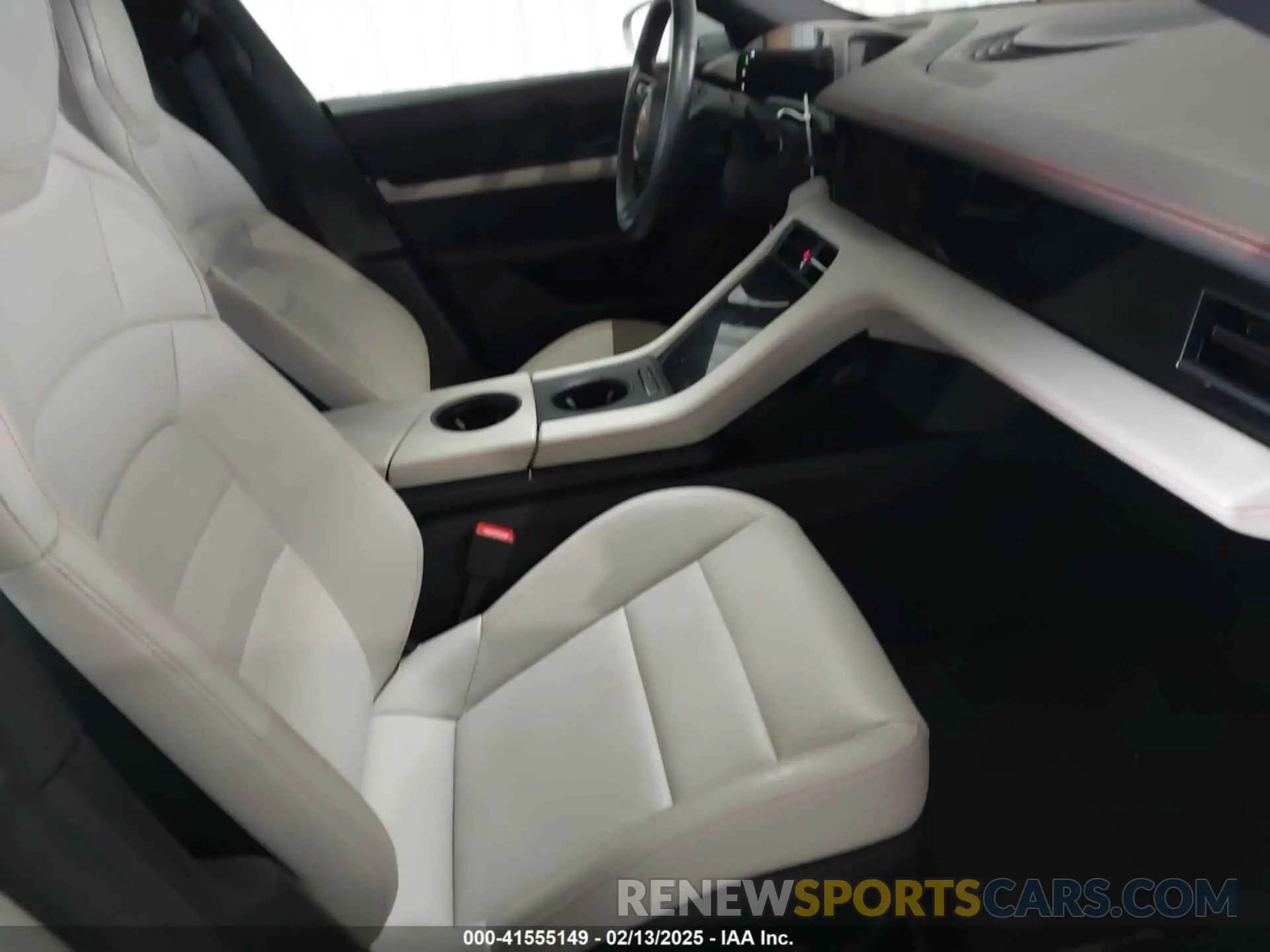 5 fotografías del automóvil dañado WP0AA2Y14RSA12859 PORSCHE TAYCAN 2024