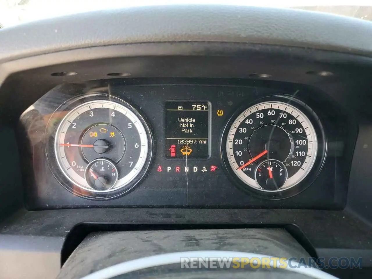 9 fotografías del automóvil dañado 1C6RR6FG1KS555428 RAM 1500 2019