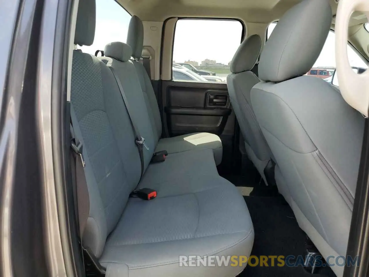 10 fotografías del automóvil dañado 1C6RR6FG1KS620004 RAM 1500 2019