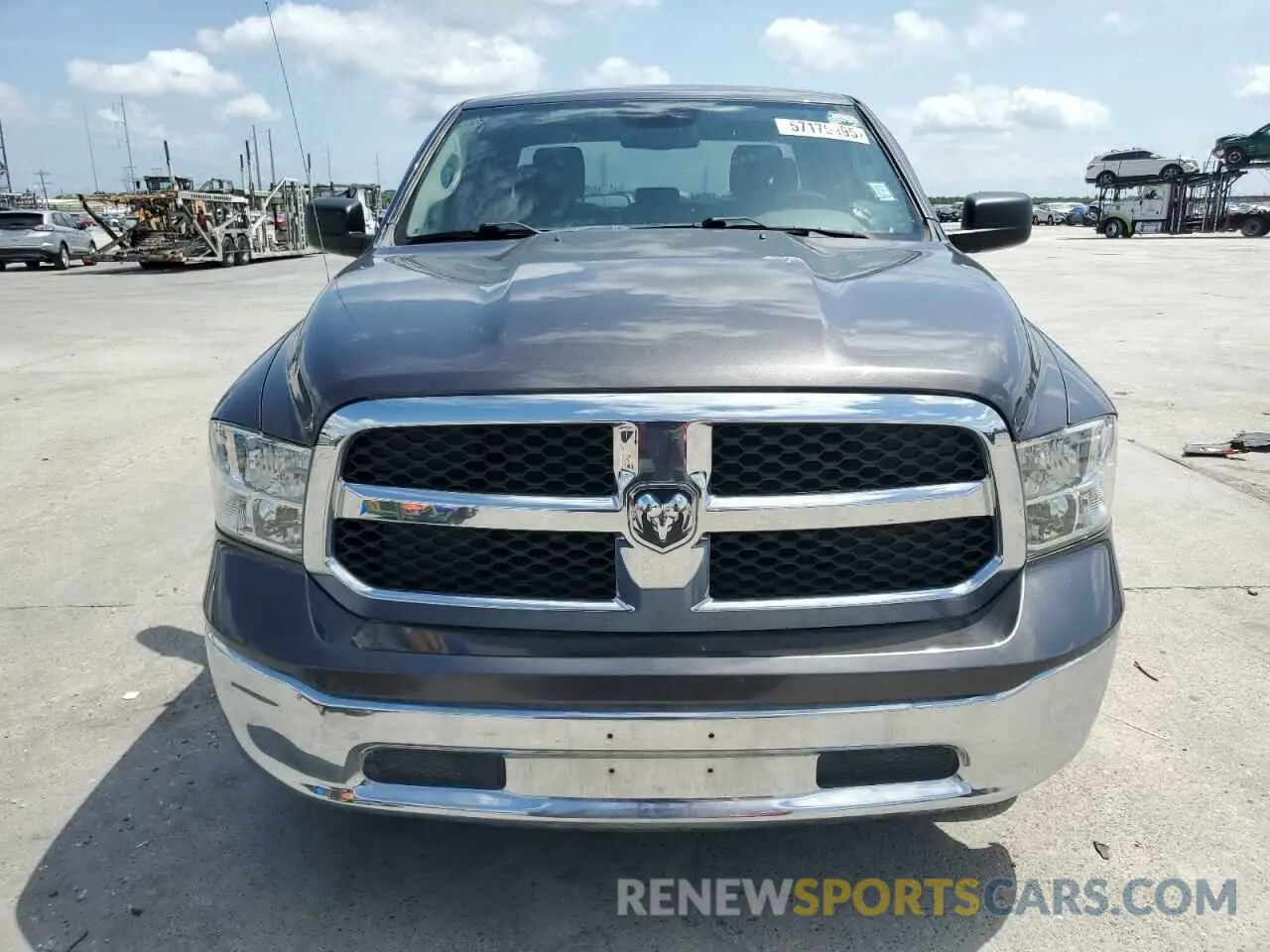 5 fotografías del automóvil dañado 1C6RR6FG1KS620004 RAM 1500 2019