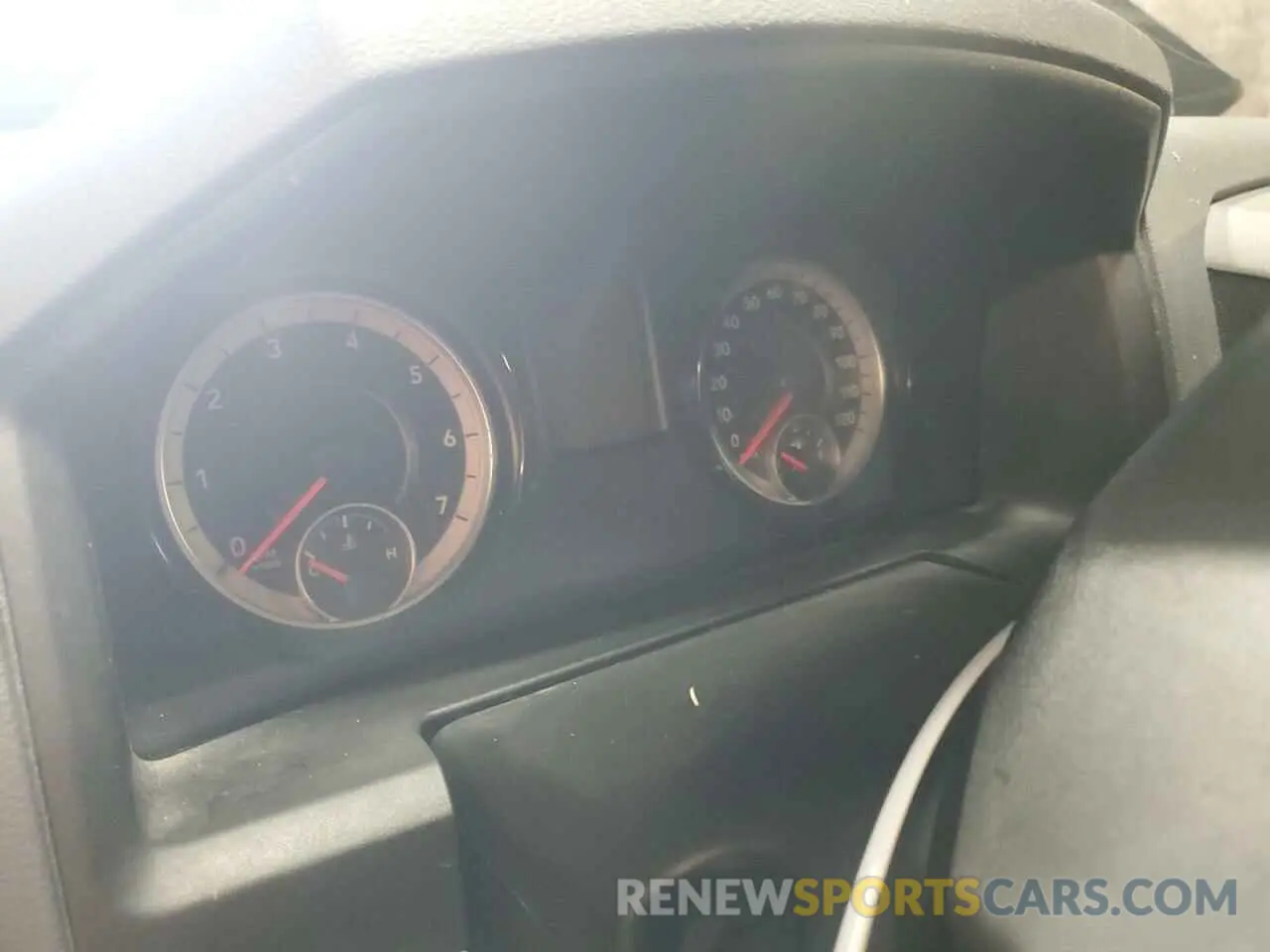 9 fotografías del automóvil dañado 1C6RR6FG3KS628380 RAM 1500 2019