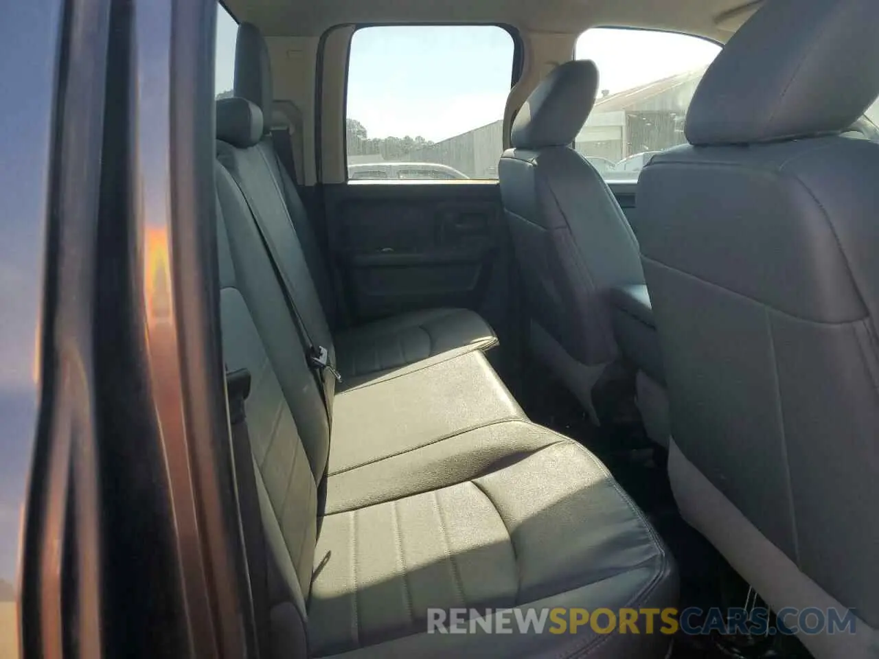 10 fotografías del automóvil dañado 1C6RR6FG3KS642814 RAM 1500 2019