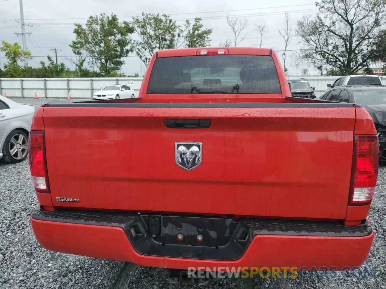 6 fotografías del automóvil dañado 1C6RR6FG4KS515019 RAM 1500 2019