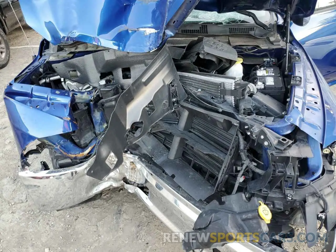 12 fotografías del automóvil dañado 1C6RR6FG4KS604590 RAM 1500 2019