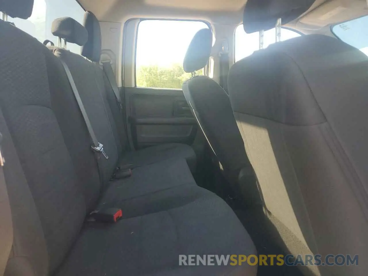 11 fotografías del automóvil dañado 1C6RR6FG6KS516074 RAM 1500 2019