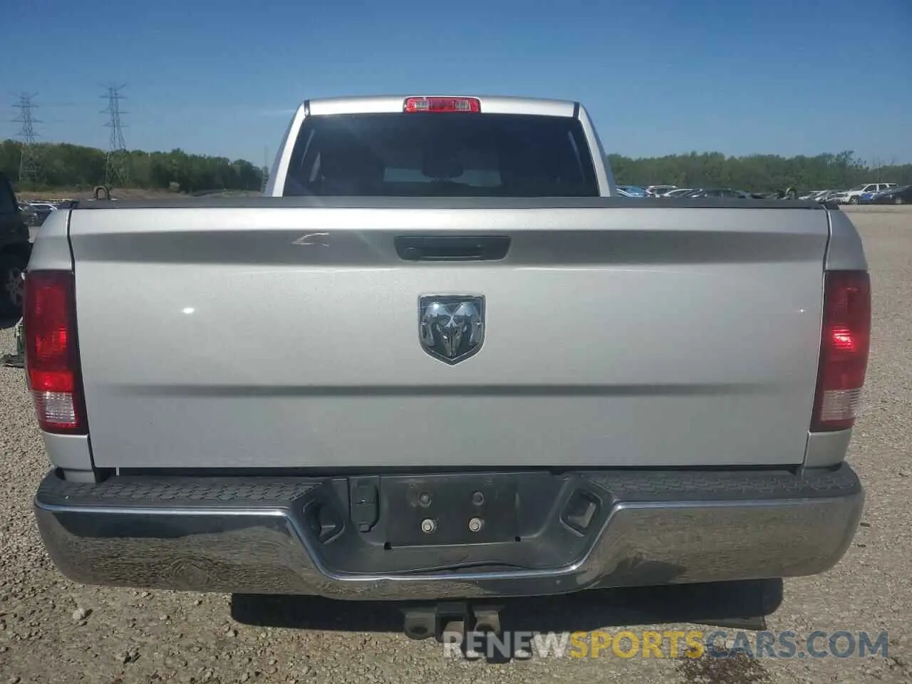 6 fotografías del automóvil dañado 1C6RR6FG6KS516074 RAM 1500 2019