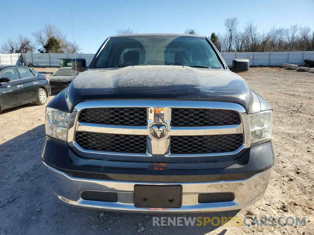 5 fotografías del automóvil dañado 1C6RR6FG7KS546460 RAM 1500 2019